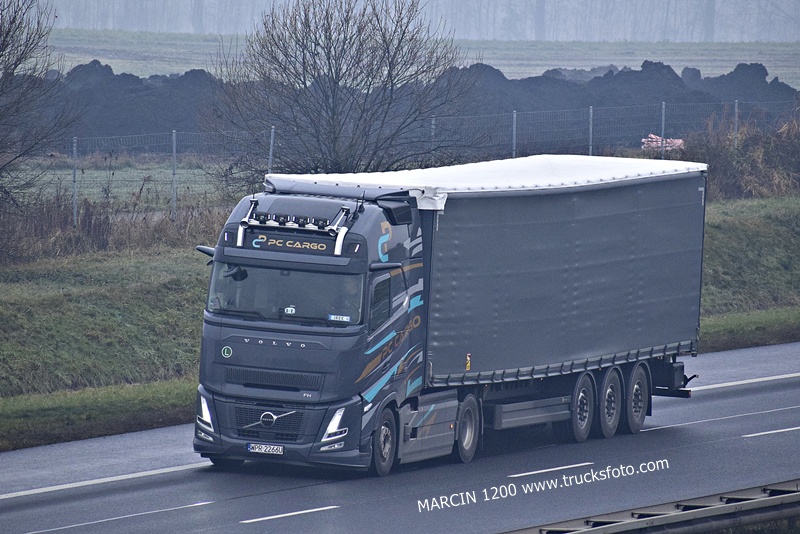 _DSC6431 PC CARGO-crop----------.JPG