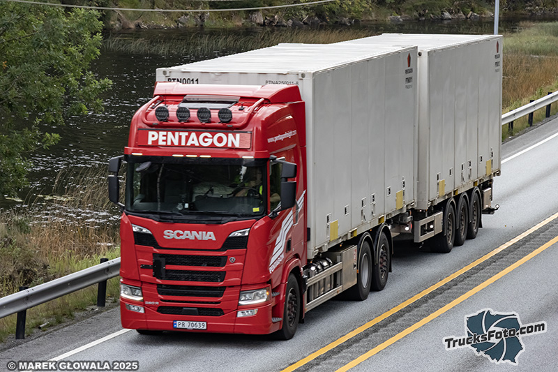 Scania 560R - Pentagon.jpg