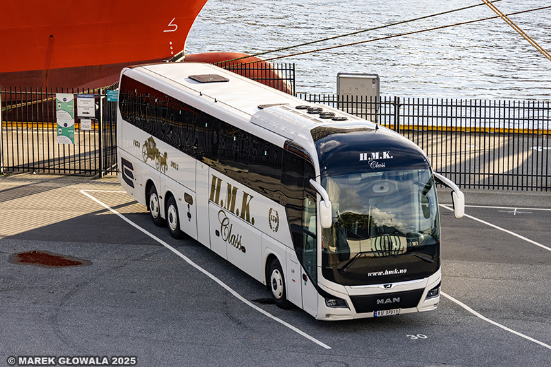MAN HMK.jpg