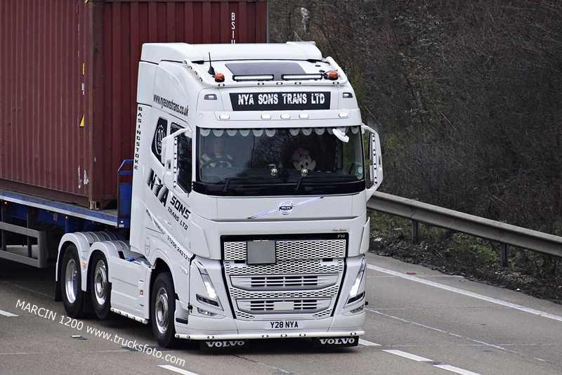 _DSC0749 NYA SONS TRANS LTD-crop-VOLVO FH5.JPG