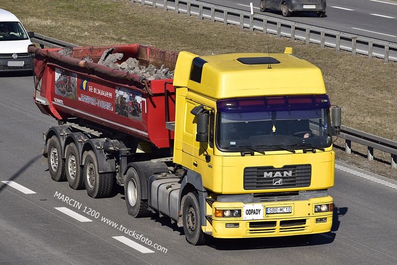 MAN F2000-crop---------.JPG