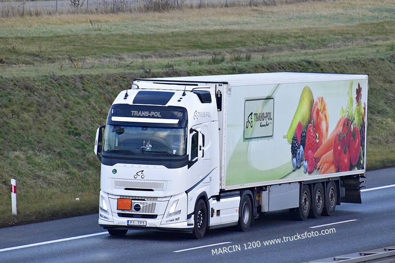 _DSC8278 TRANS POL-crop-VOLVO FH AERO.JPG