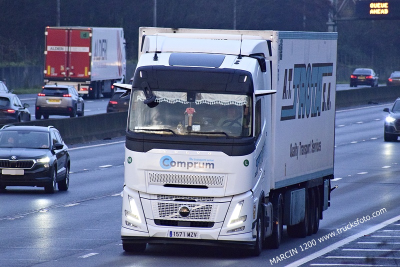 _DSC9216 TROTA-crop-VOLVO FH AERO.JPG