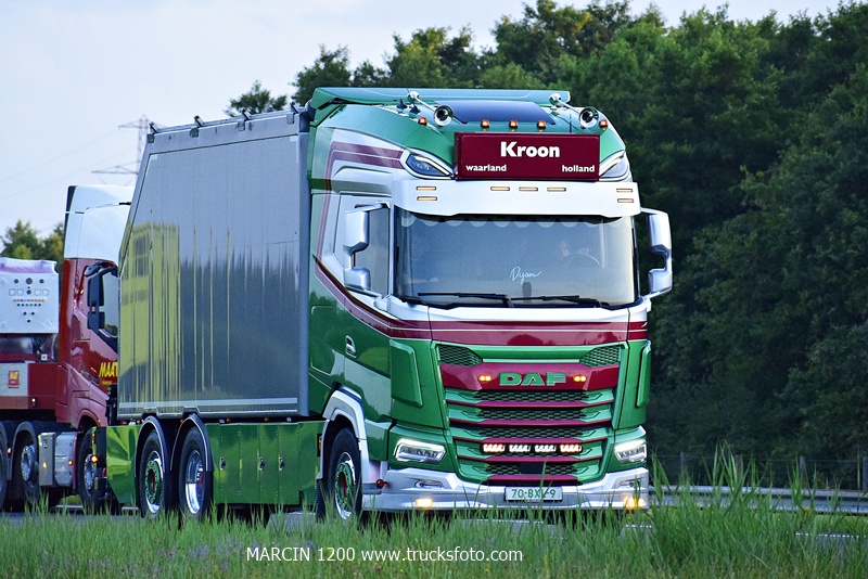 _DSC1208 KROON-crop-DAF XG.JPG