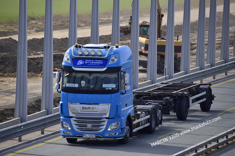_DSC3759 MARKO BYLEWSKI-crop-DAF XF 106 II.JPG