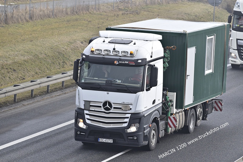 _DSC3947 MARKPOL-crop-ACTROS MP4.JPG