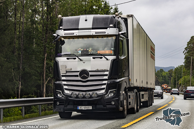 Mercedes-Benz Actros L Edition 3 - Margrethes.jpg