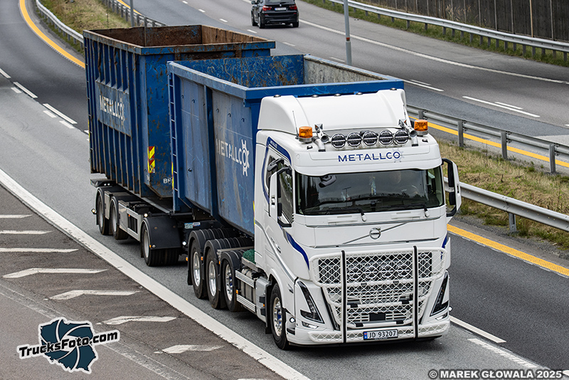 Volvo FH5 - Metallco.jpg