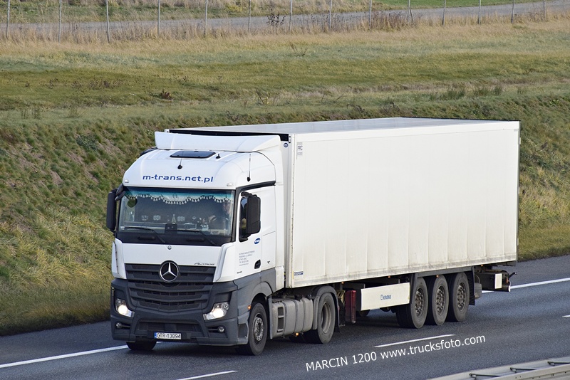 _DSC8194 M-TRANS M.TRANS-crop-ACTROS MP4.JPG