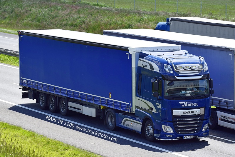 _DSC7365 MATPOL-crop-DAF XF 106 II.JPG