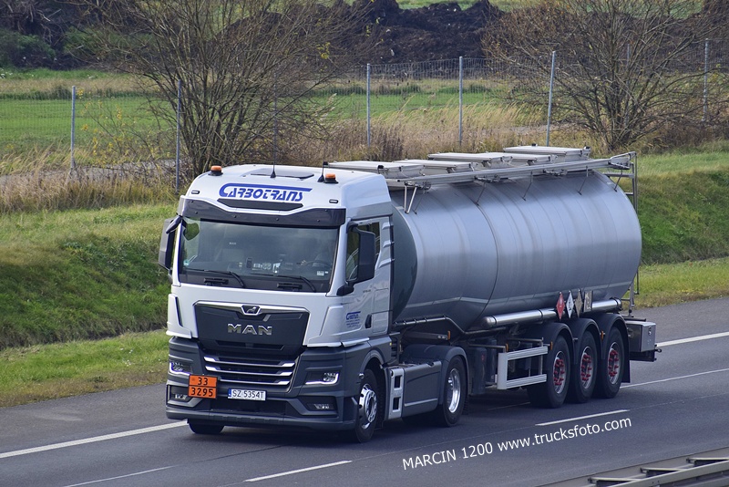 _DSC5678 CARBOTRANS-crop-MAN TGX II.JPG