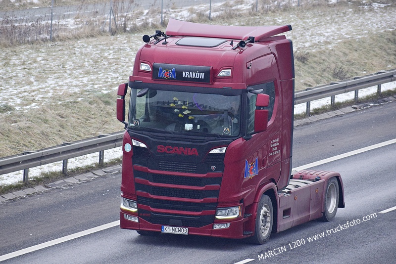 _DSC9530 MCM KRAKÓW-crop-SCANIA S500.JPG