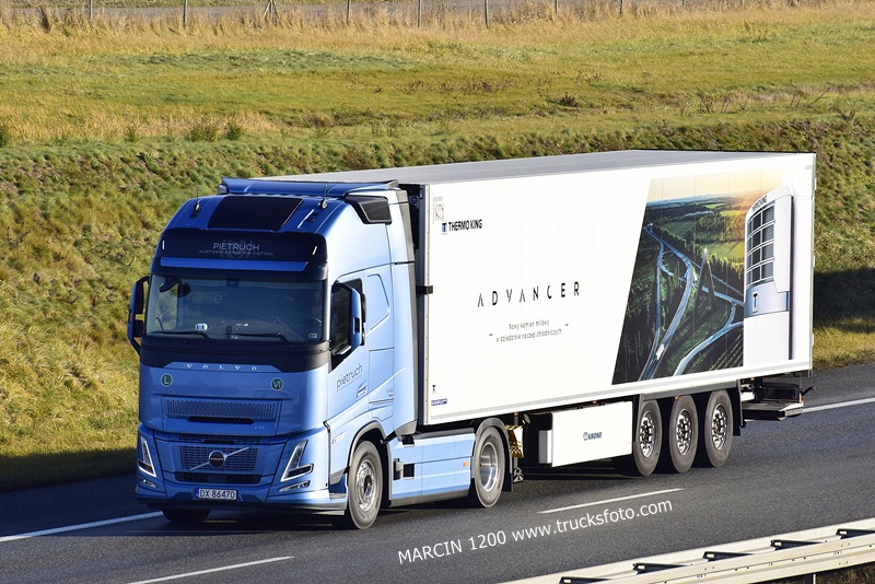 _DSC7818 PIETRUCH-crop-VOLVO FH AERO.JPG