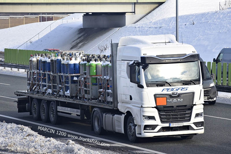 _DSC8358 PBGAS-crop-MAN TGX II.JPG