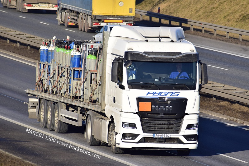 _DSC0875 PBGAS-crop-MAN TGX II.JPG