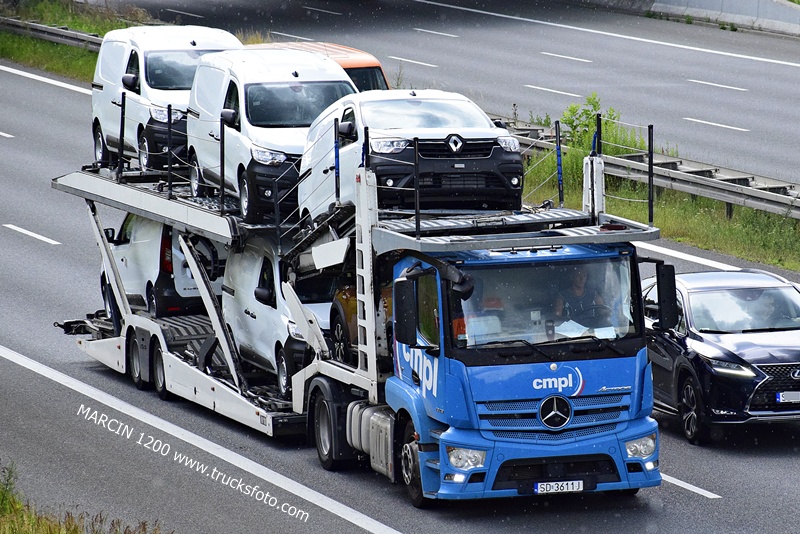 _DSC5104 CMPL-crop-ACTROS.JPG