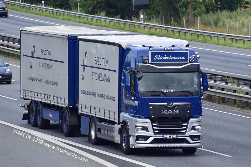 _DSC8516 STICKELMANN-crop-MAN TGX II.JPG