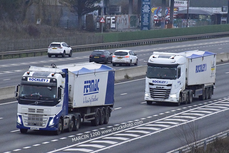 _DSC9895 ROCKLEY-crop-VOLVO DAF.JPG