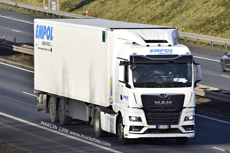 _DSC7780 EMPOL-crop-MAN TGX II.JPG