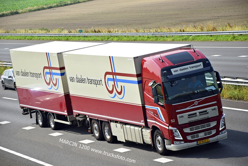 _DSC5070 van Daalen Transport-crop-VOLVO FH4.JPG