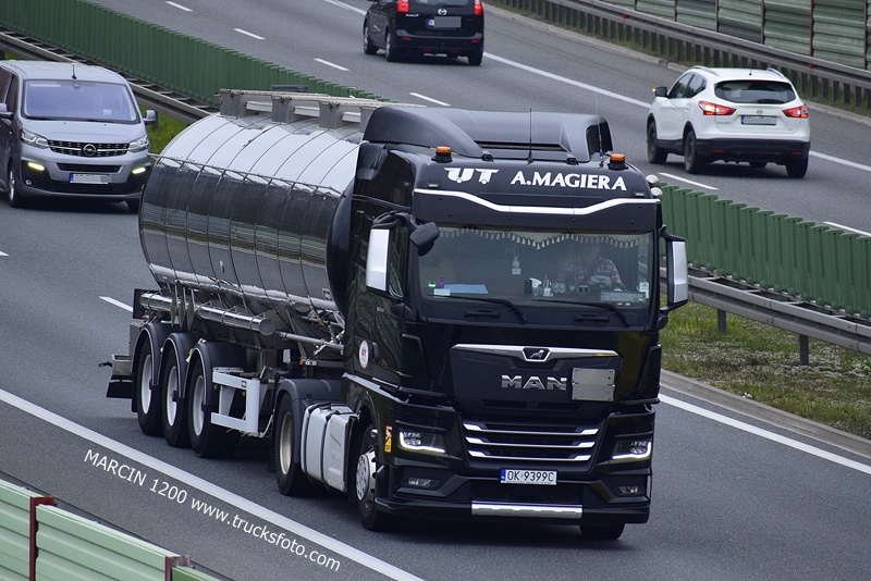 UT A.MAGIERA-crop-MAN TGX II.JPG