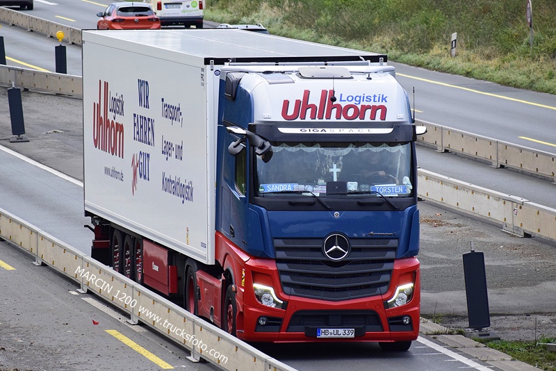 _DSC8278 UHLHORN-crop-ActrosL MP5.JPG