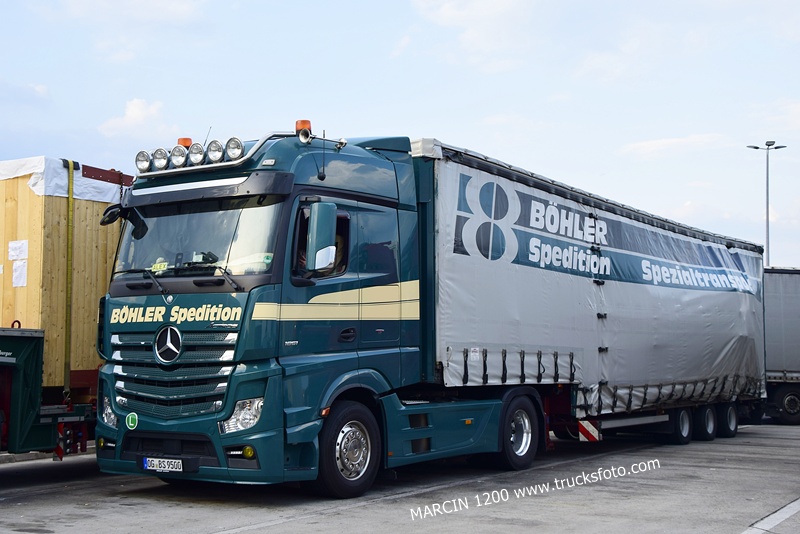 _DSC9800 BOHLER SPEDITION-crop-ACTROS MP4.JPG