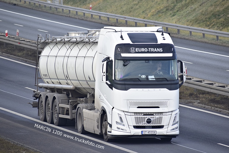 _DSC8648 EURO TRANS-crop-VOLVO FH AERO.JPG