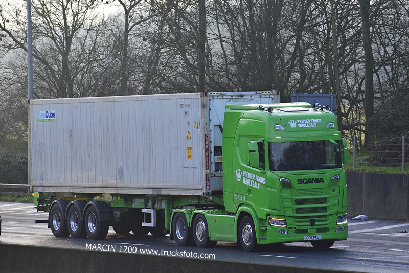 _DSC9381 PREMIER FOODS WHOLESALE-crop-SCANIA S560.JPG