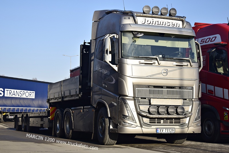 _DSC0815 JOHANSEN-crop-VOLVO FH5.JPG