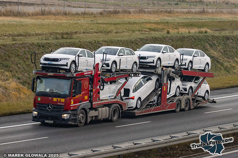 Mercedes-Benz Actros - STS 793.jpg