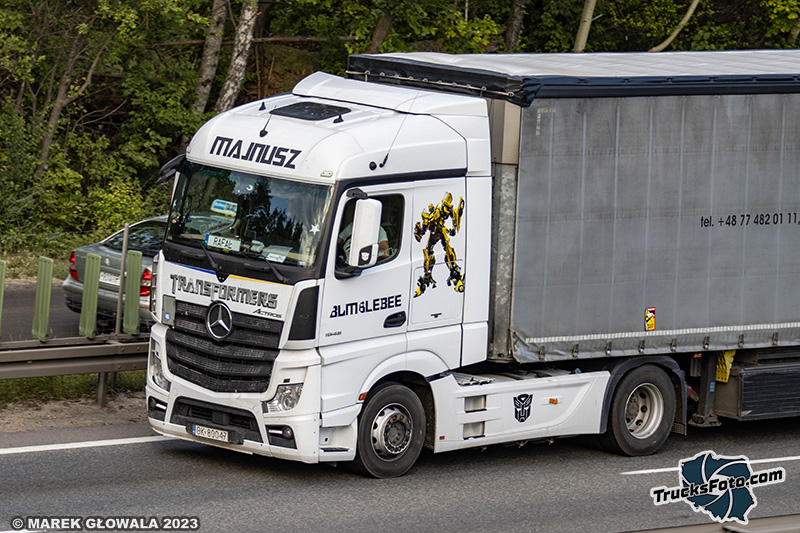 Mercedes-Benz Actros - Majnusz Transformers.jpg