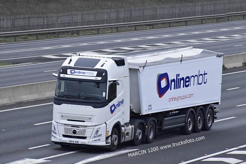 _DSC9945 ONLINE MBT-crop-VOLVO FH AERO.JPG