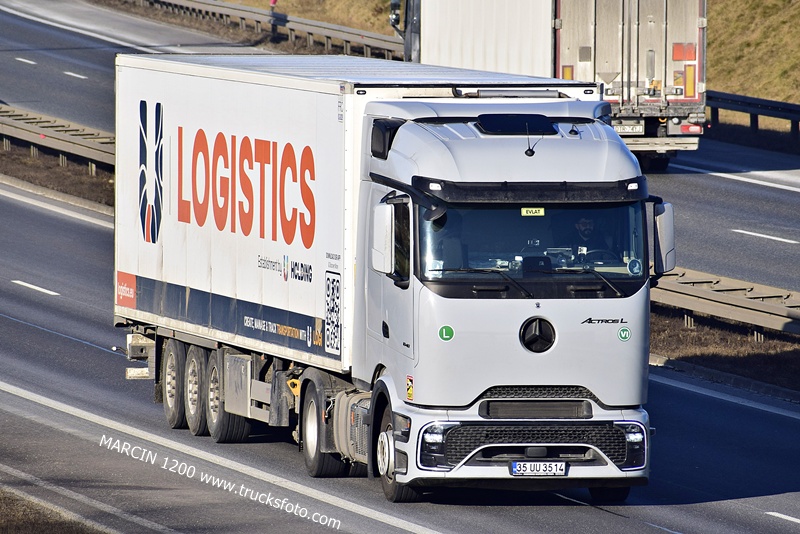 _DSC0953 ULOGISTICS-crop-ActrosL ProCabin.JPG