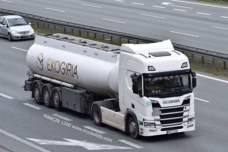 _DSC00011 (462) EKOGIRIA-crop-SCANIA R530 V8.JPG