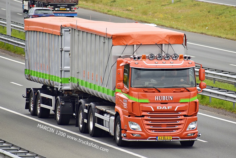 _DSC4378 HUBUN-crop-DAF.JPG