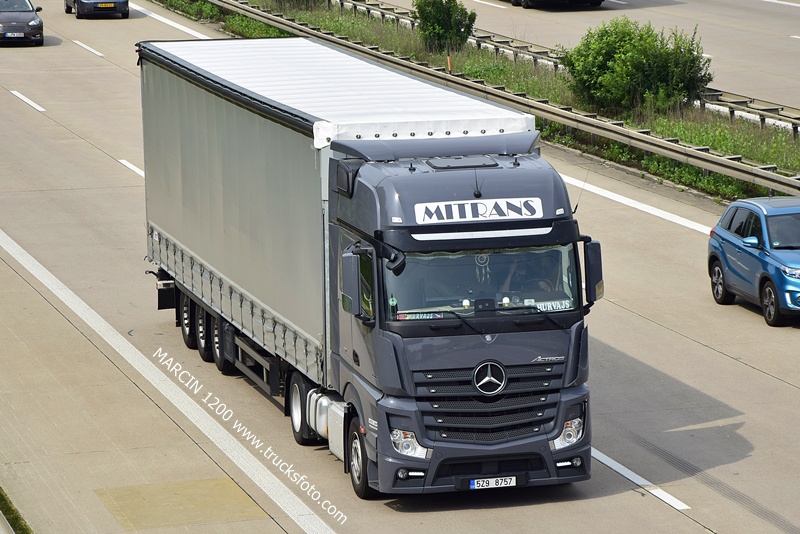 _DSC0085 MITRANS-crop-ACTROS MP4.JPG