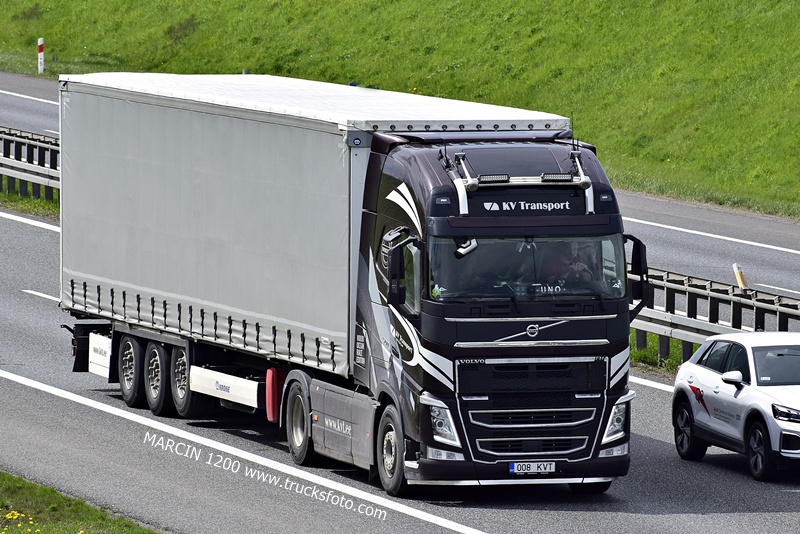 _DSC5872 KV TRANSPORT-crop-VOLVO FH4.JPG