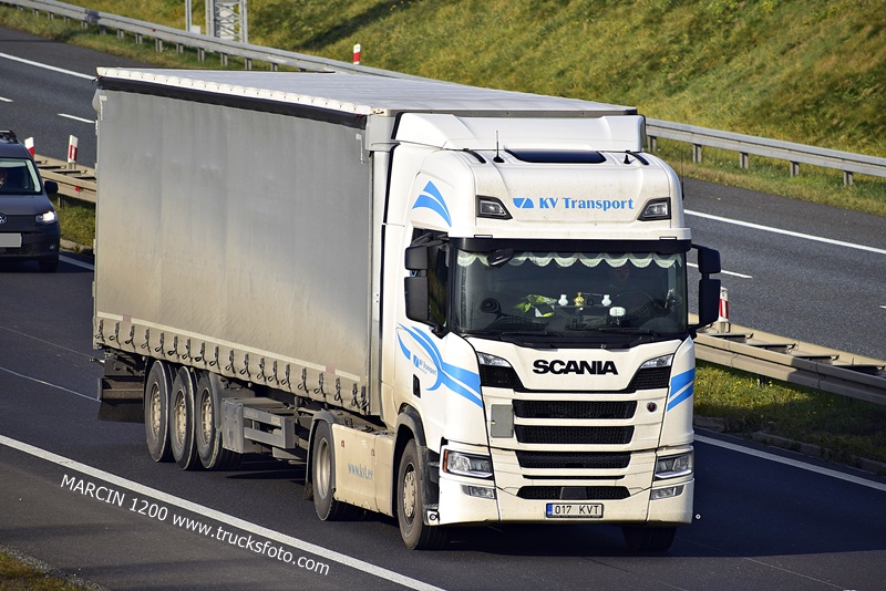 _DSC4403 KV TRANSPORT-crop-SCANIA R NG.JPG