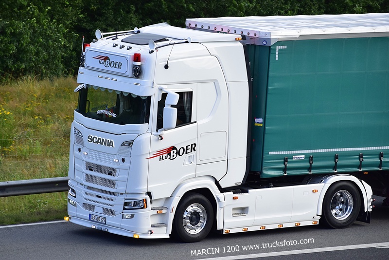 _DSC8123 H.de BOER-crop-SCANIA S.JPG