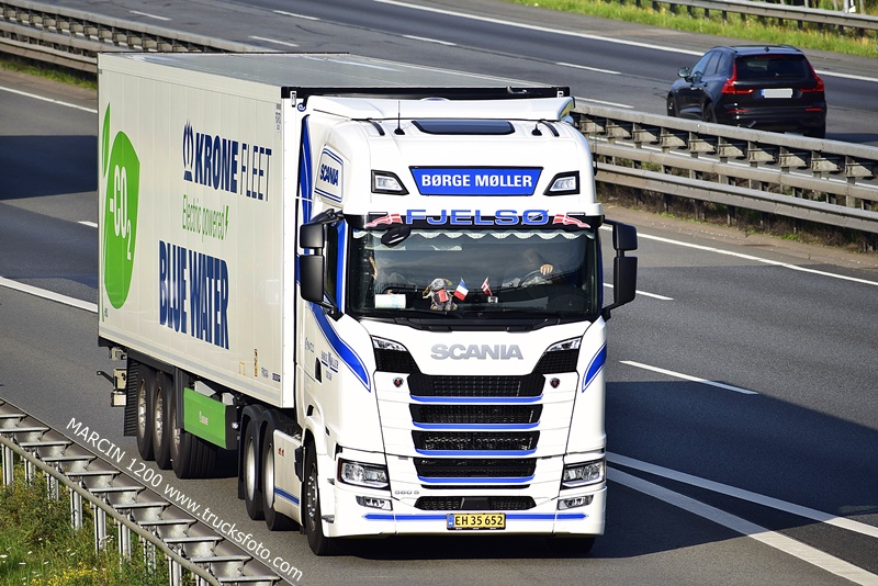 _DSC8396 BORGE MOLLER-crop-SCANIA S560.JPG