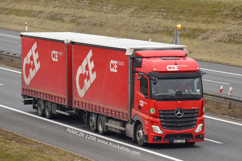 _DSC1523 CEE-crop-ACTROS MP5.JPG