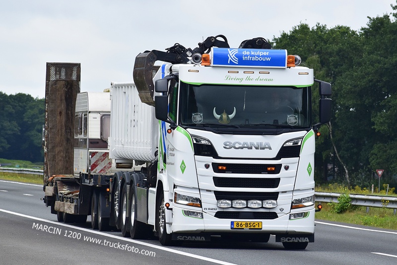 _DSC0012 DE KUIPER INFRABOUW-crop-SCANIA R520 NG V8.JPG
