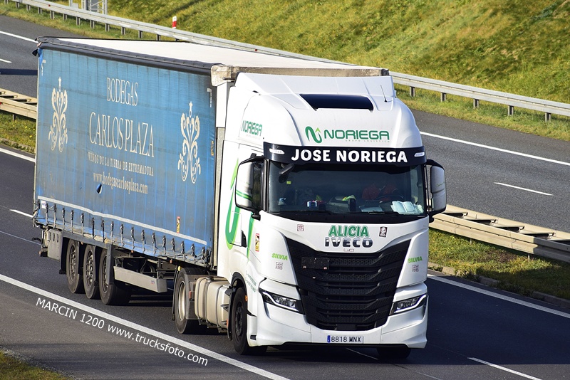 _DSC4552 Noriega-crop-IVECO S-WAY.JPG