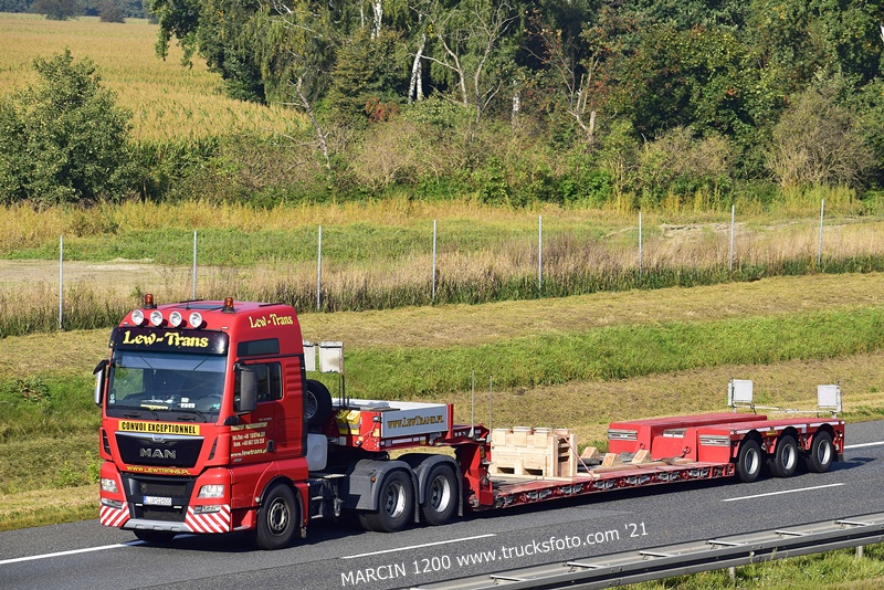 _DSC0713 LEW-TRANS-crop-MAN TGX.JPG