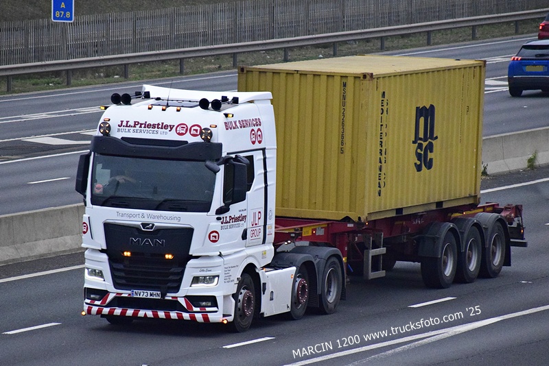 _DSC0001 J.L.PRIESTLEY-crop-MAN TGX I --------.JPG