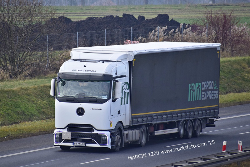 _DSC8770 MM CARGO EXPRESS-crop-ActrosL ProCabin.JPG