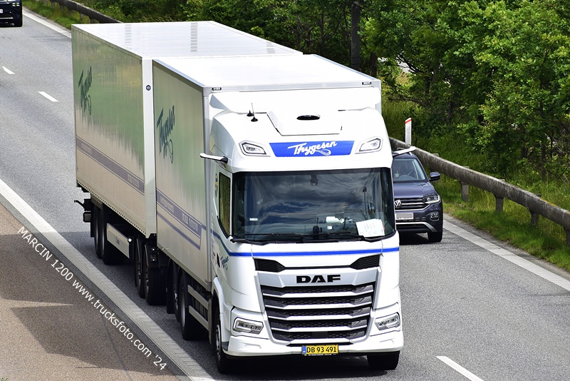 _DSC4929 Thygesen TRANSPORT-crop-DAF XG - 25,25m.JPG