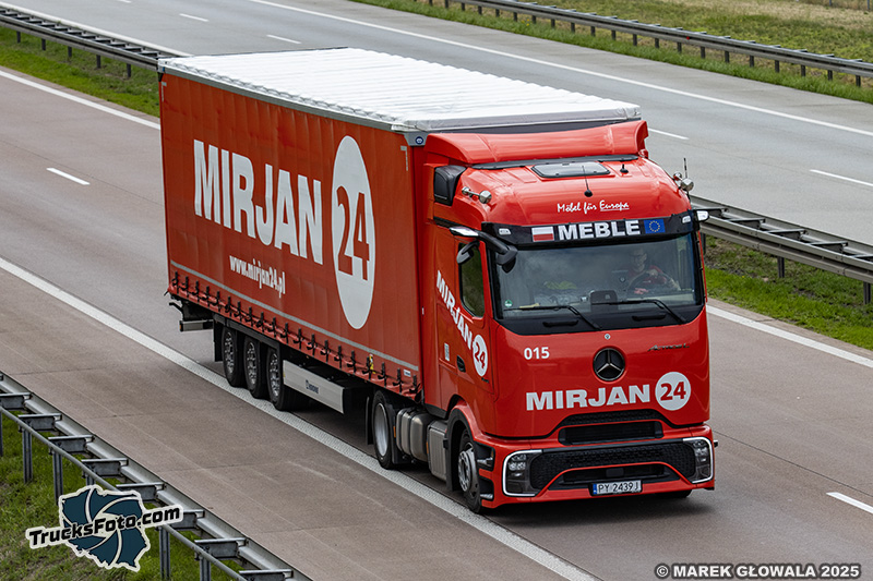 Mercedes-Benz Actros Procabin - Mirjan 015.jpg