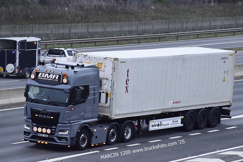 _DSC0505 BMR-crop-MAN TGX II.JPG